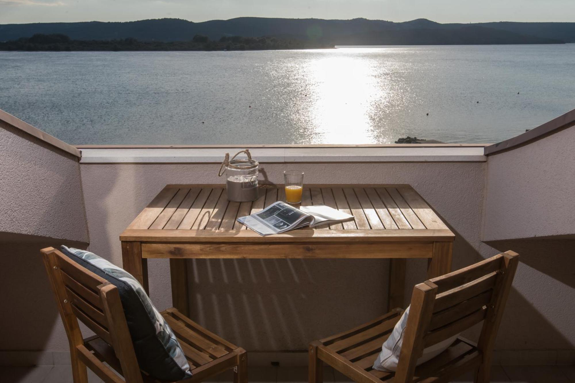 Bonamare Apartments Turanj Eksteriør bilde