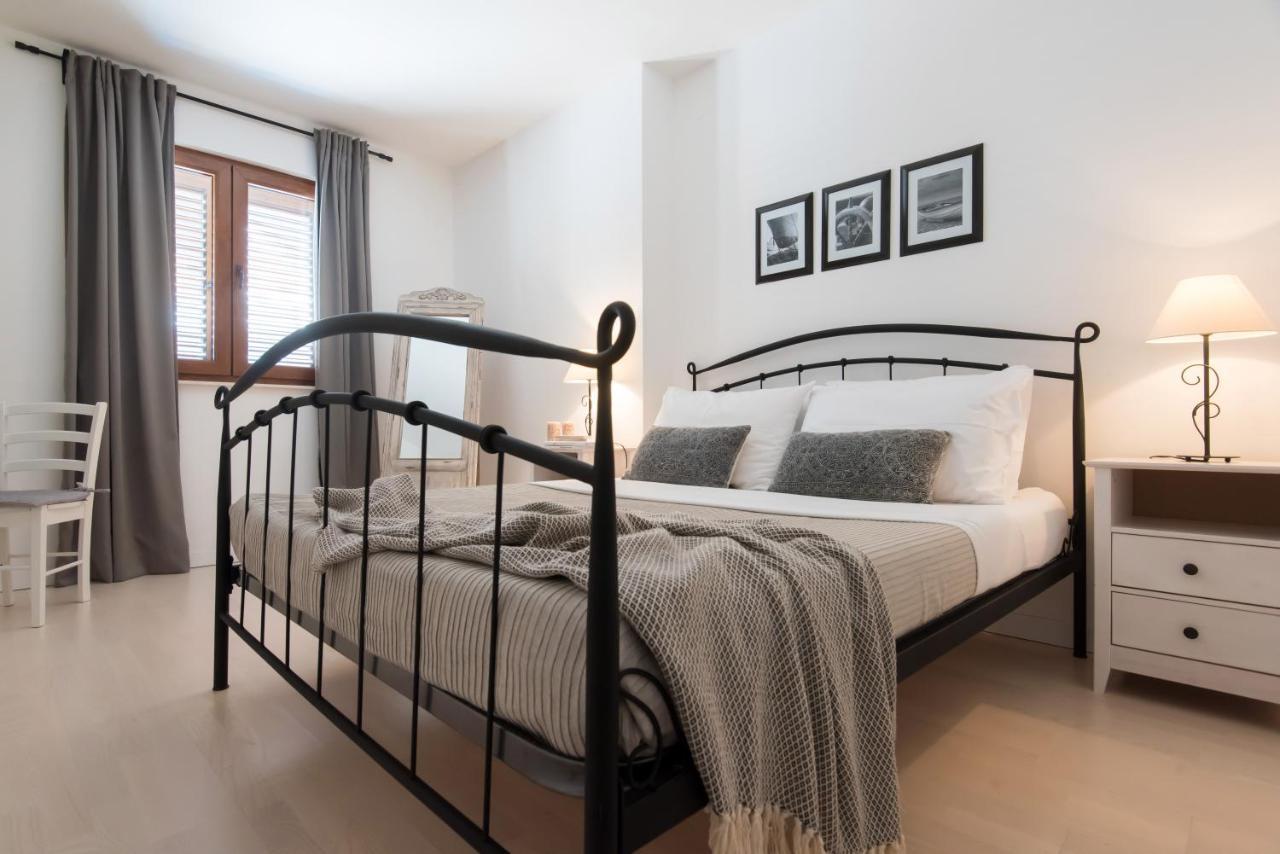 Bonamare Apartments Turanj Eksteriør bilde
